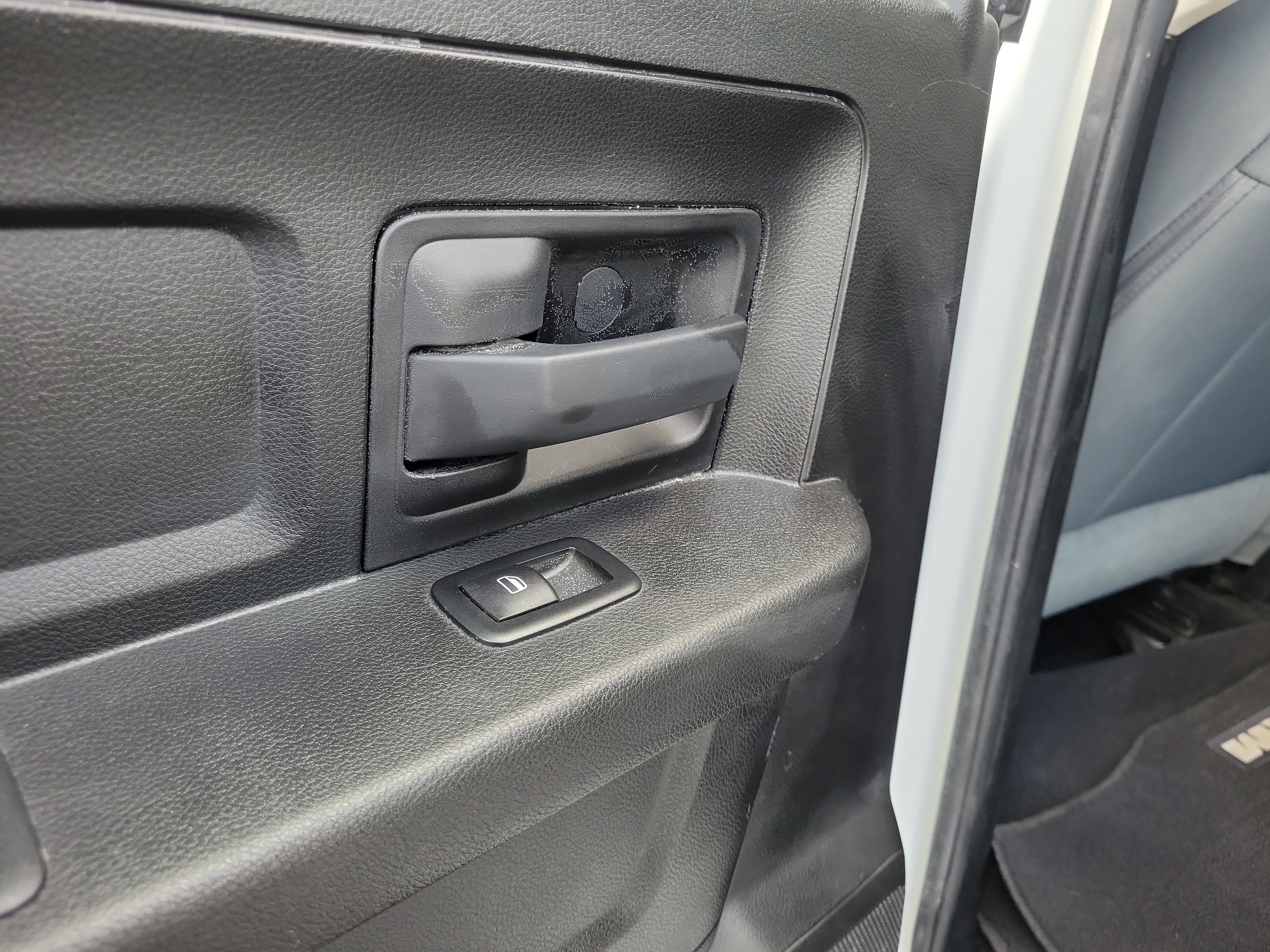 Used 2016 RAM 1500 Express w/ Popular Equipment Group AWD/4WD image 13