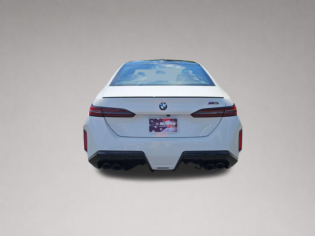 New 2027 BMW M5 AWD/4WD image 4