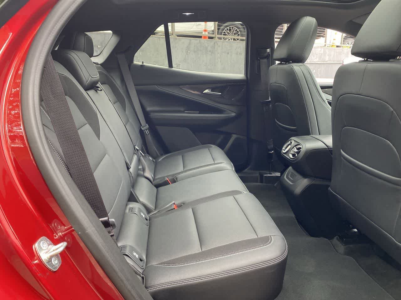 Used 2024 Chevrolet Blazer EV LT AWD/4WD image 17