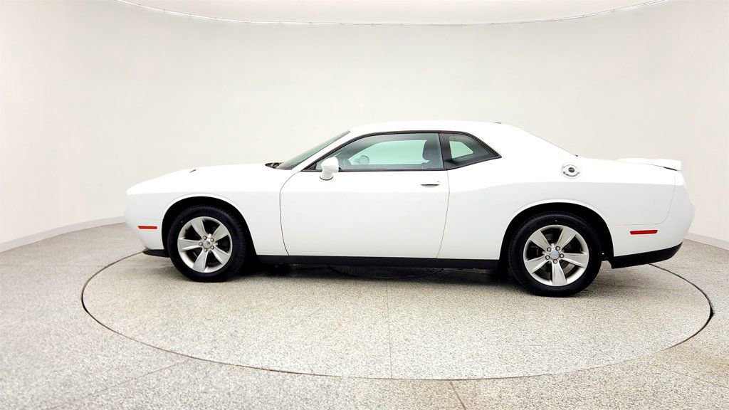 Used 2018 Dodge Challenger SXT image 8