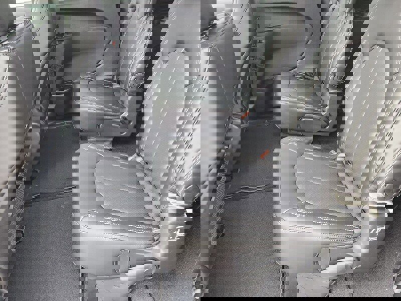 New 2026 Chrysler Pacifica Select w/ S Appearance Package image 10