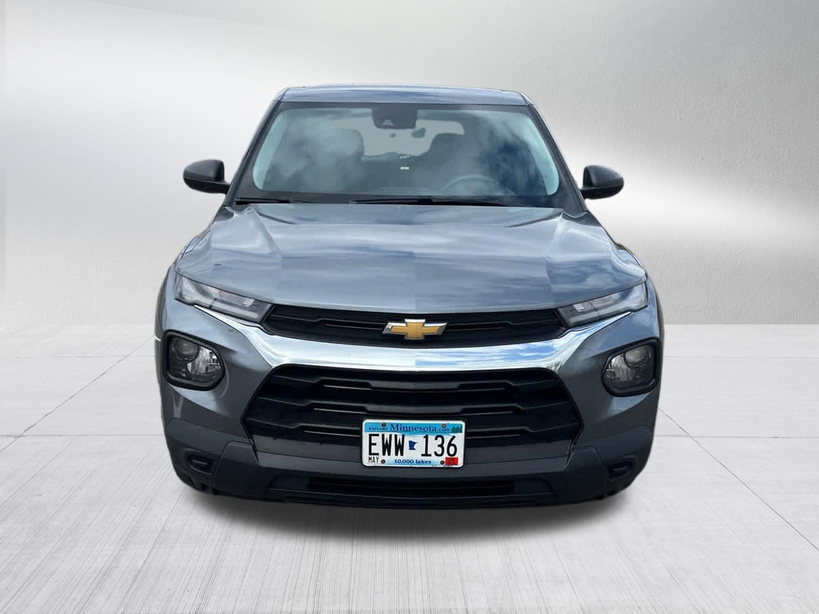 Used 2021 Chevrolet TrailBlazer LS FWD image 2