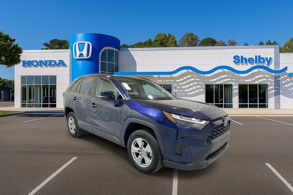 Used 2024 Toyota RAV4 XLE image 2