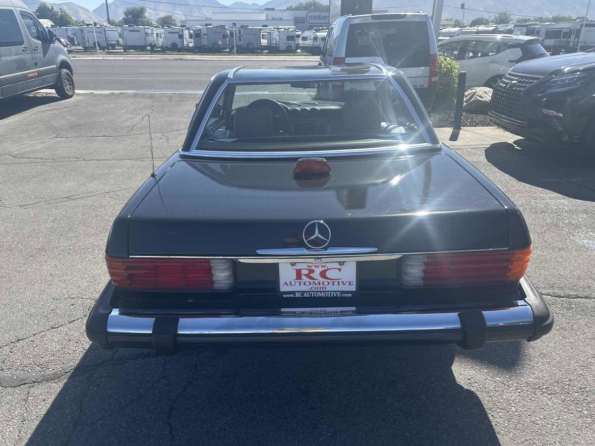 Used 1987 Mercedes-Benz 560 SL image 6