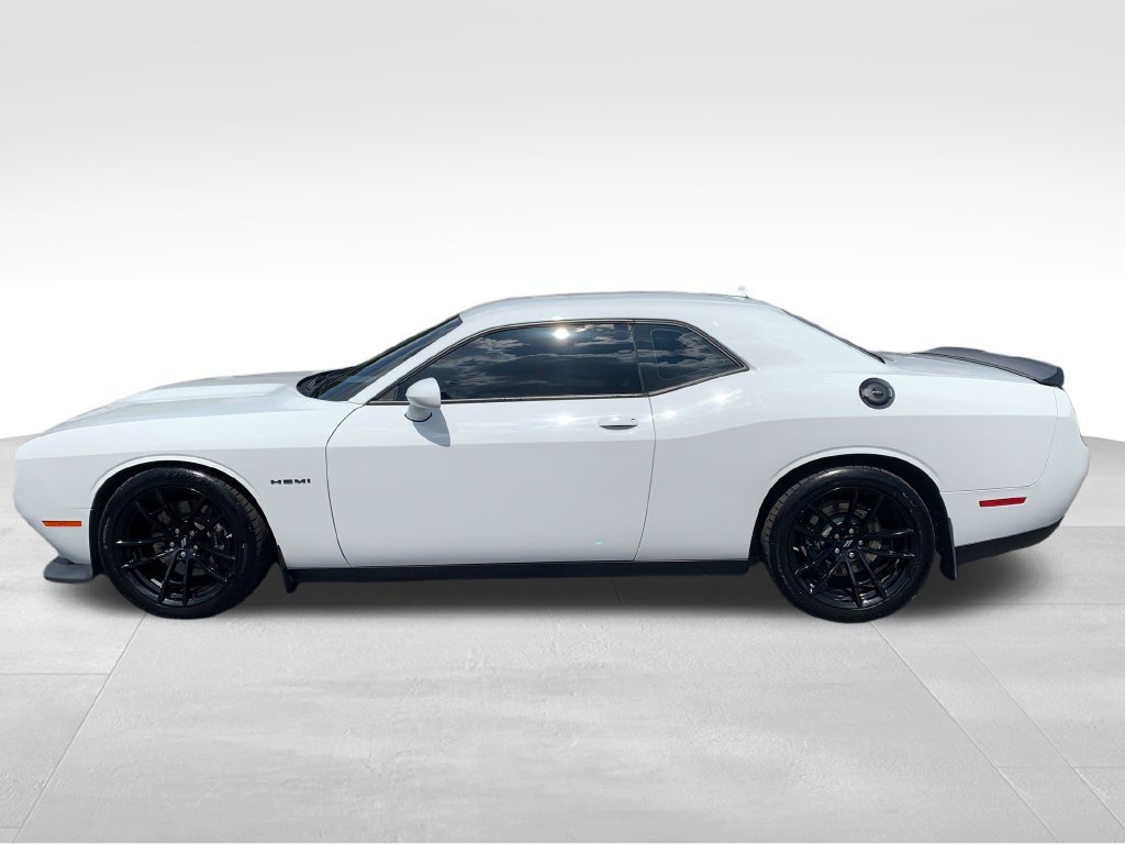 Used 2021 Dodge Challenger R/T w/ Performance Handling Group RWD image 2
