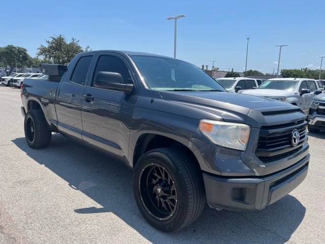 Used 2015 Toyota Tundra SR w/ Tow Package RWD video 1