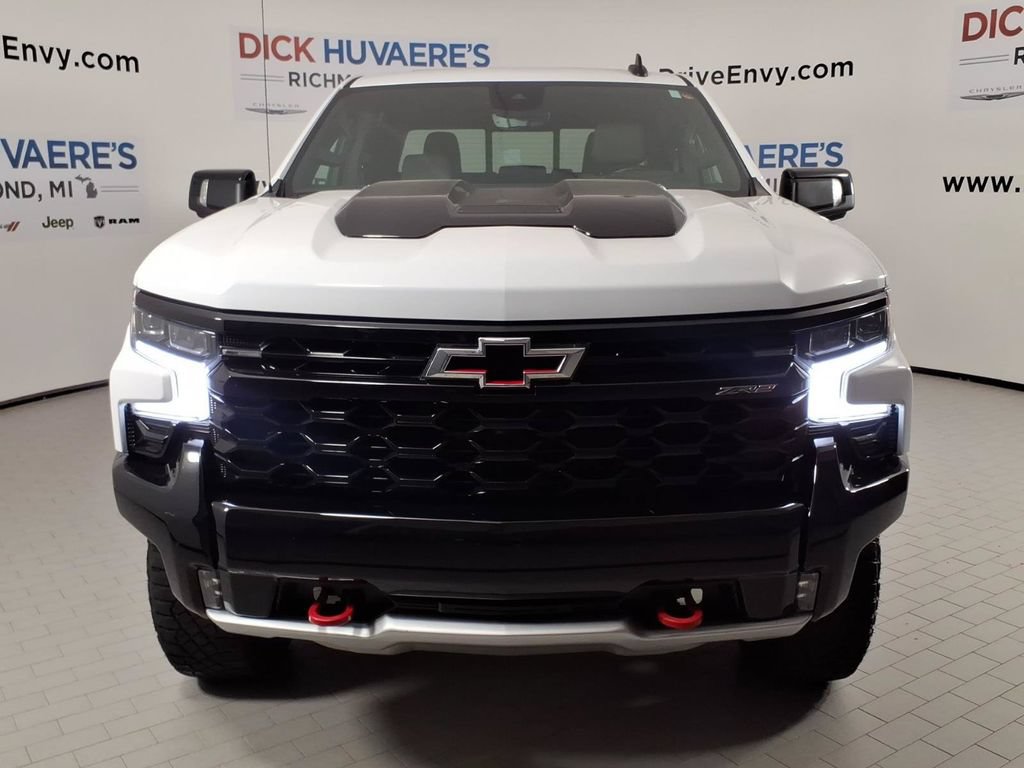 Used 2024 Chevrolet Silverado 1500 ZR2 w/ Technology Package AWD/4WD image 2