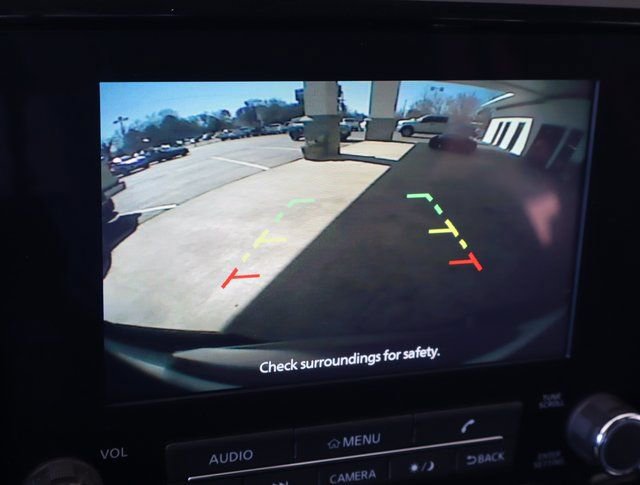 Used 2022 Nissan Frontier SV image 29