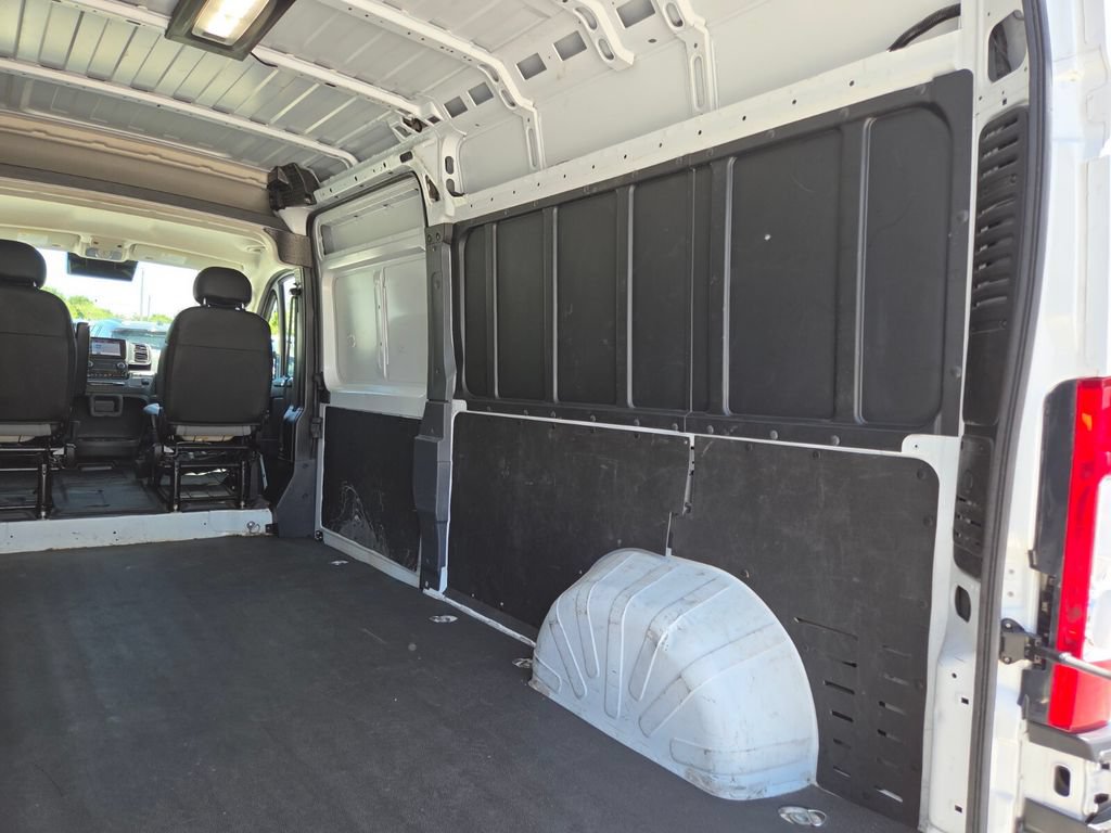 Used 2024 RAM ProMaster 2500 w/ Convenience Group FWD image 20