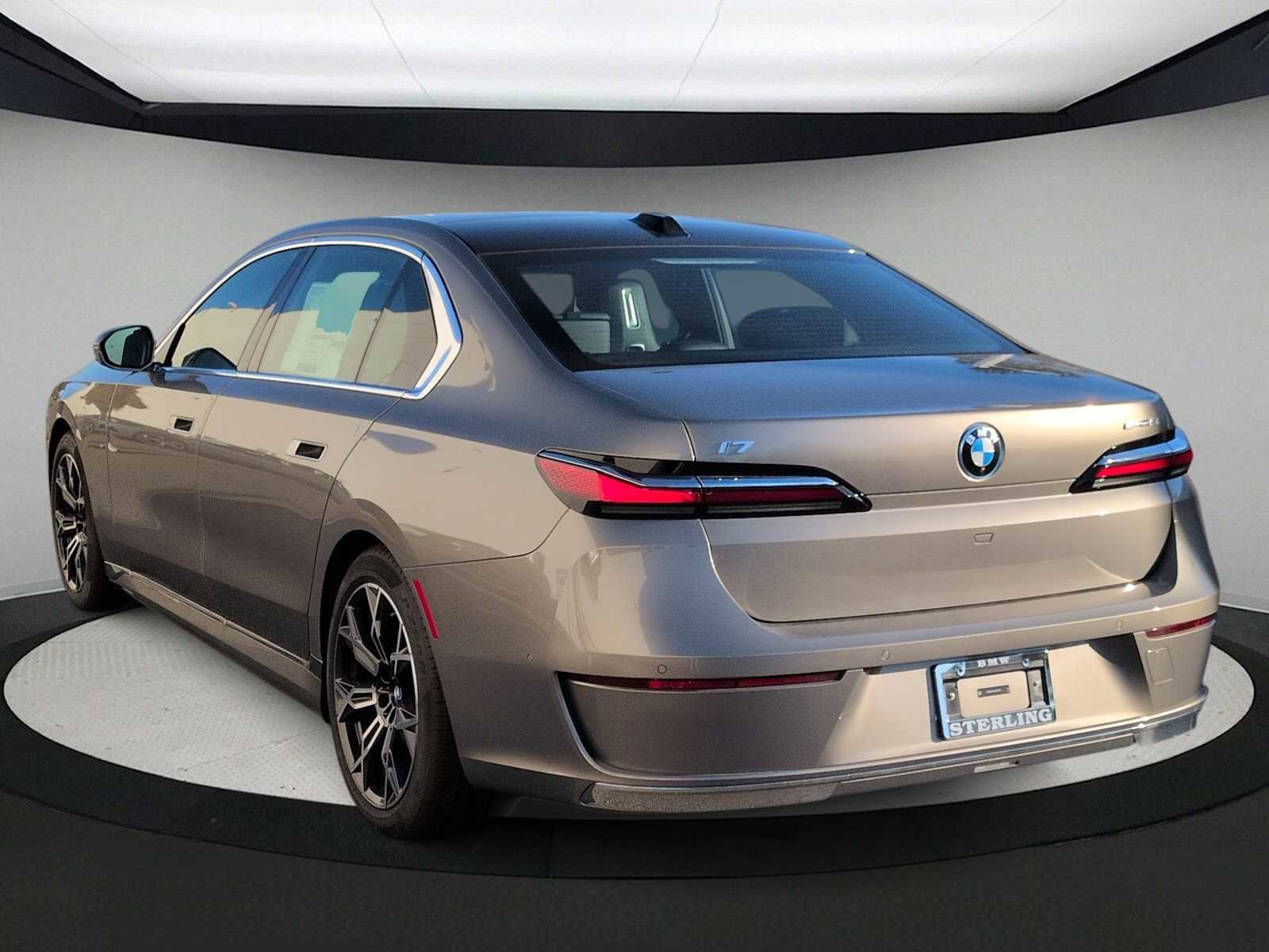 New 2025 BMW i7 eDrive50 image 6