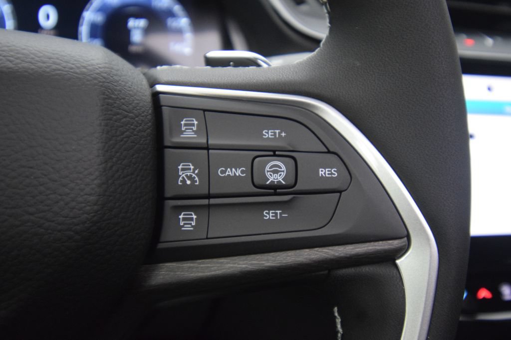 New 2027 Jeep Grand Cherokee Altitude AWD/4WD image 27