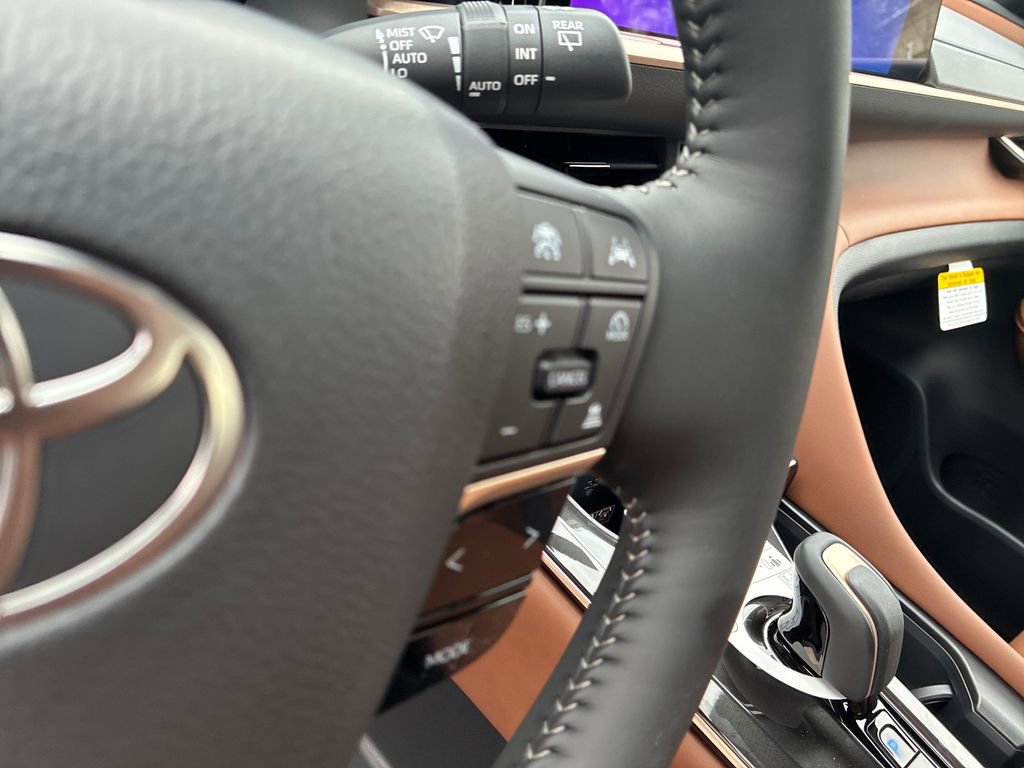 New 2026 Toyota Crown Signia image 25