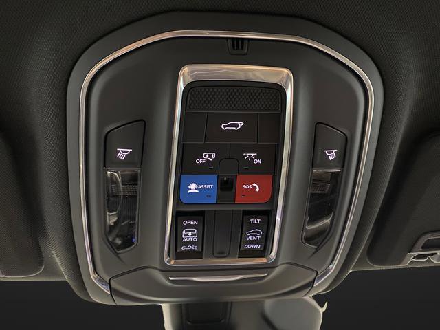 New 2026 Jeep Grand Cherokee Altitude image 27