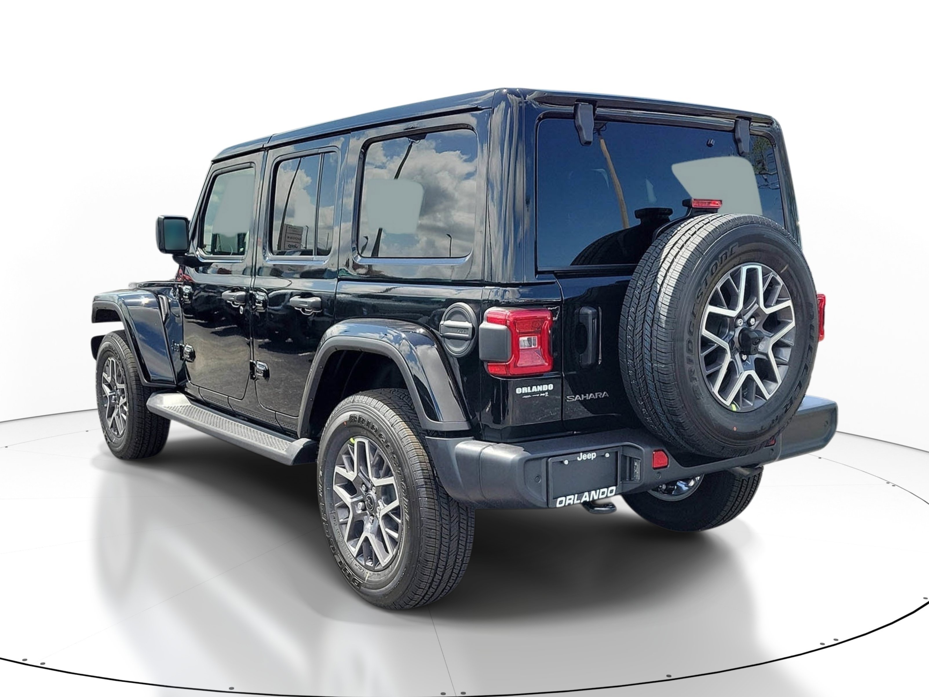 New 2026 Jeep Wrangler Unlimited Sahara AWD/4WD image 3