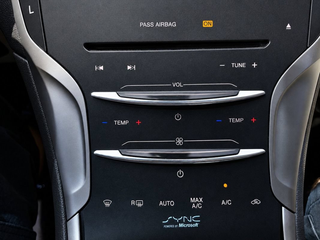 Used 2013 Lincoln MKZ Hybrid FWD image 17