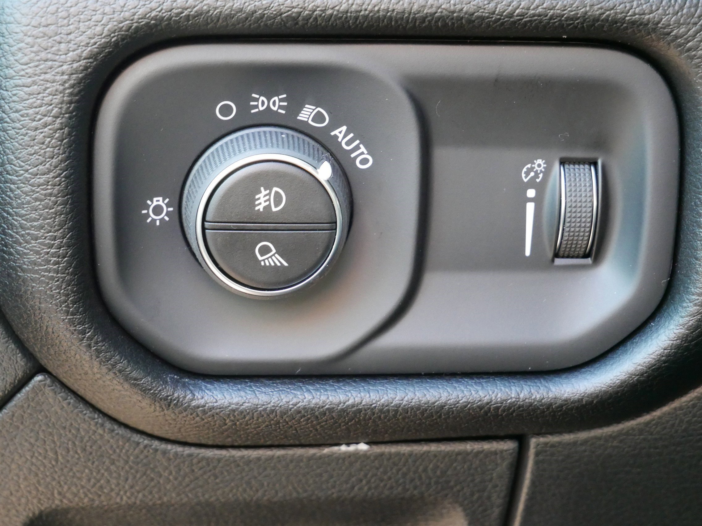 New 2026 RAM 1500 Big Horn AWD/4WD image 14