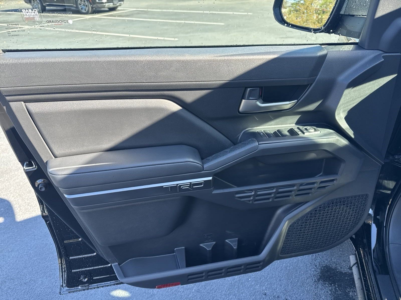 Used 2024 Toyota Tacoma TRD Off-Road image 23
