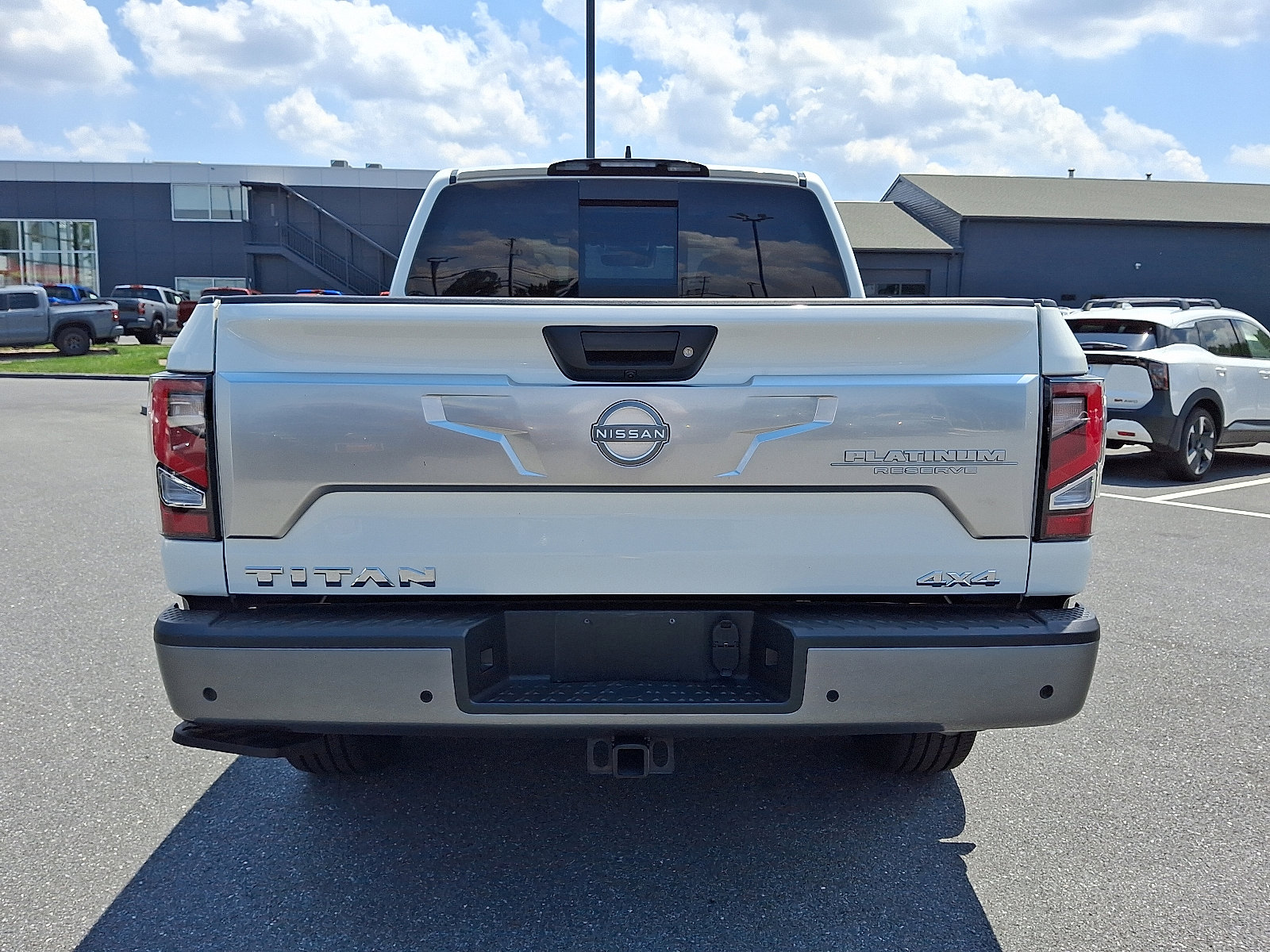 Used 2024 Nissan Titan Platinum Reserve w/ Moonroof Package image 6