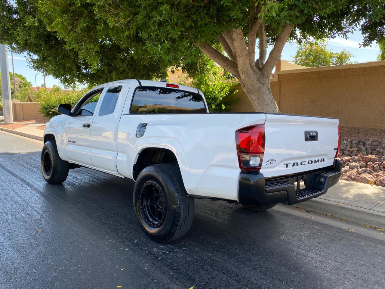 Used 2018 Toyota Tacoma SR RWD image 58