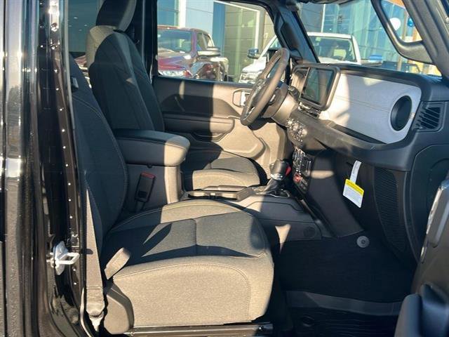 New 2025 Jeep Gladiator Willys image 22