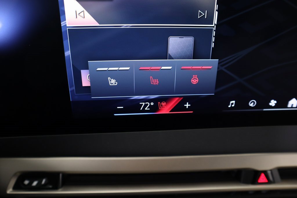 New 2025 BMW iX xDrive50 w/ Premium Package image 7