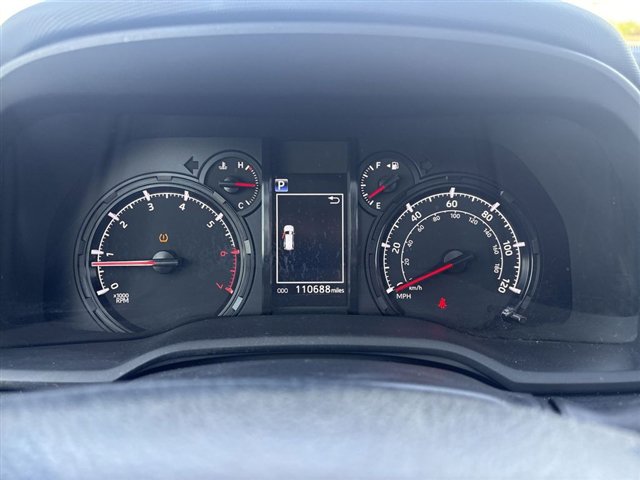 Used 2020 Toyota 4Runner SR5 Premium w/ Moonroof Package AWD/4WD image 11