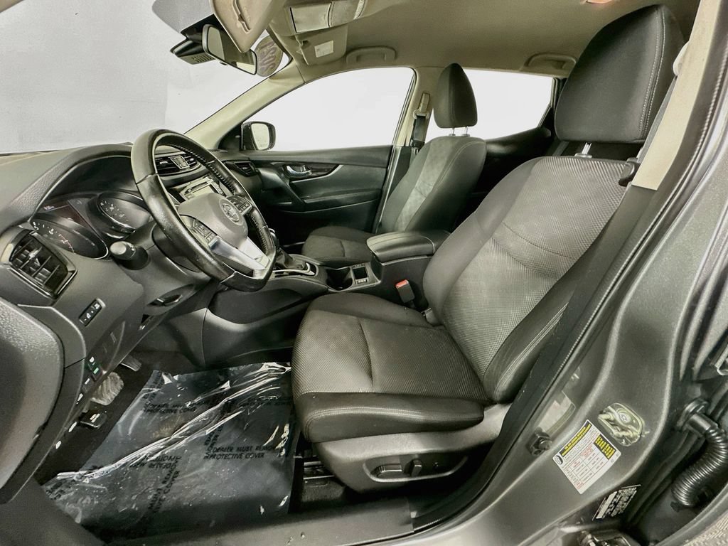 Used 2021 Nissan Rogue Sport SV AWD/4WD image 28