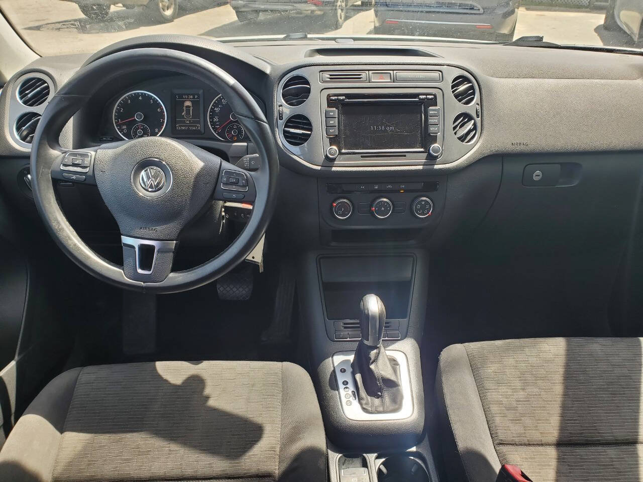 Used 2015 Volkswagen Tiguan S FWD image 15