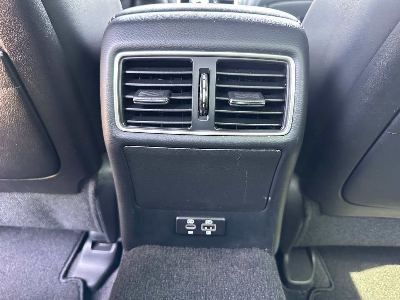 Used 2023 INFINITI Q50 Sensory image 19