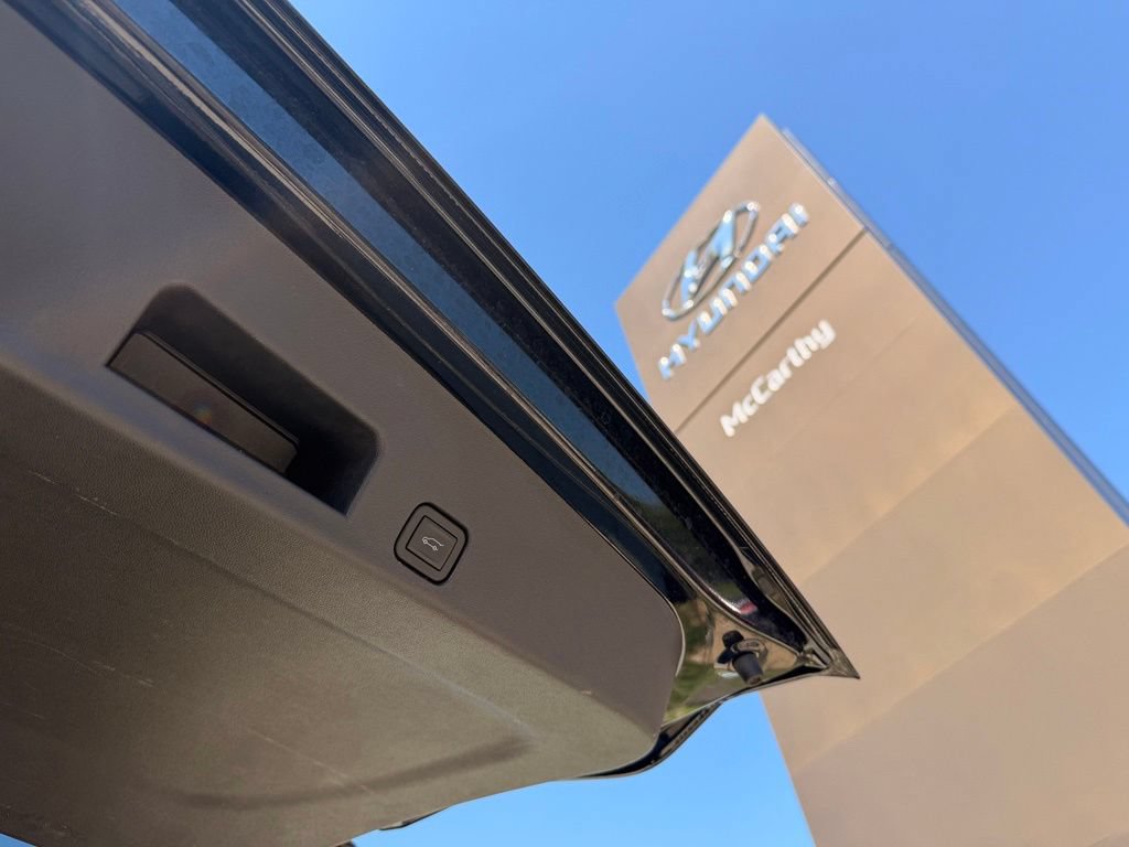 Used 2025 Chevrolet Traverse LT FWD image 31