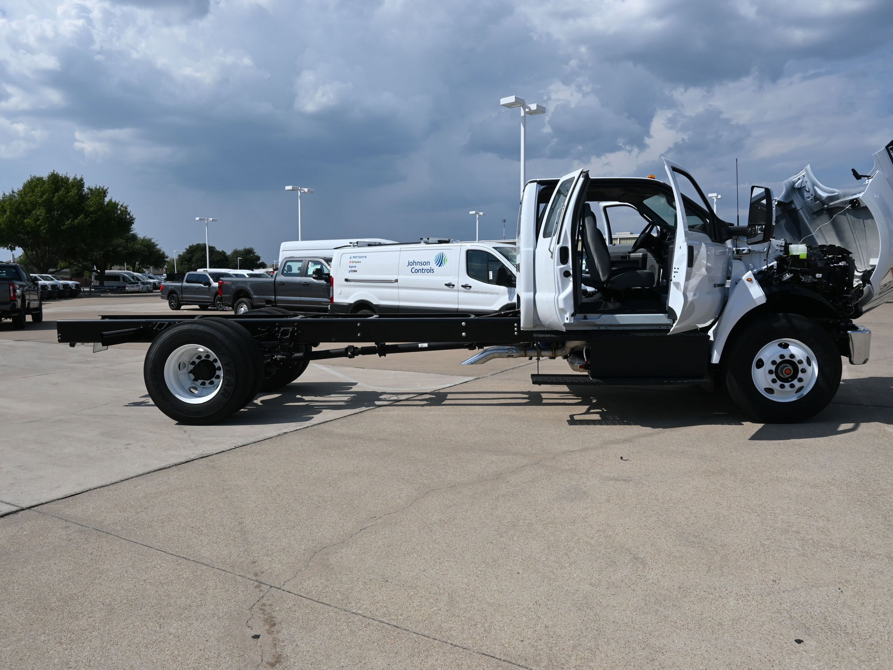 New 2026 Ford F650 2WD SuperCab Super Duty image 49