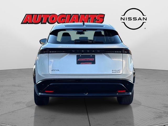 Used 2023 Nissan Ariya AWD image 4
