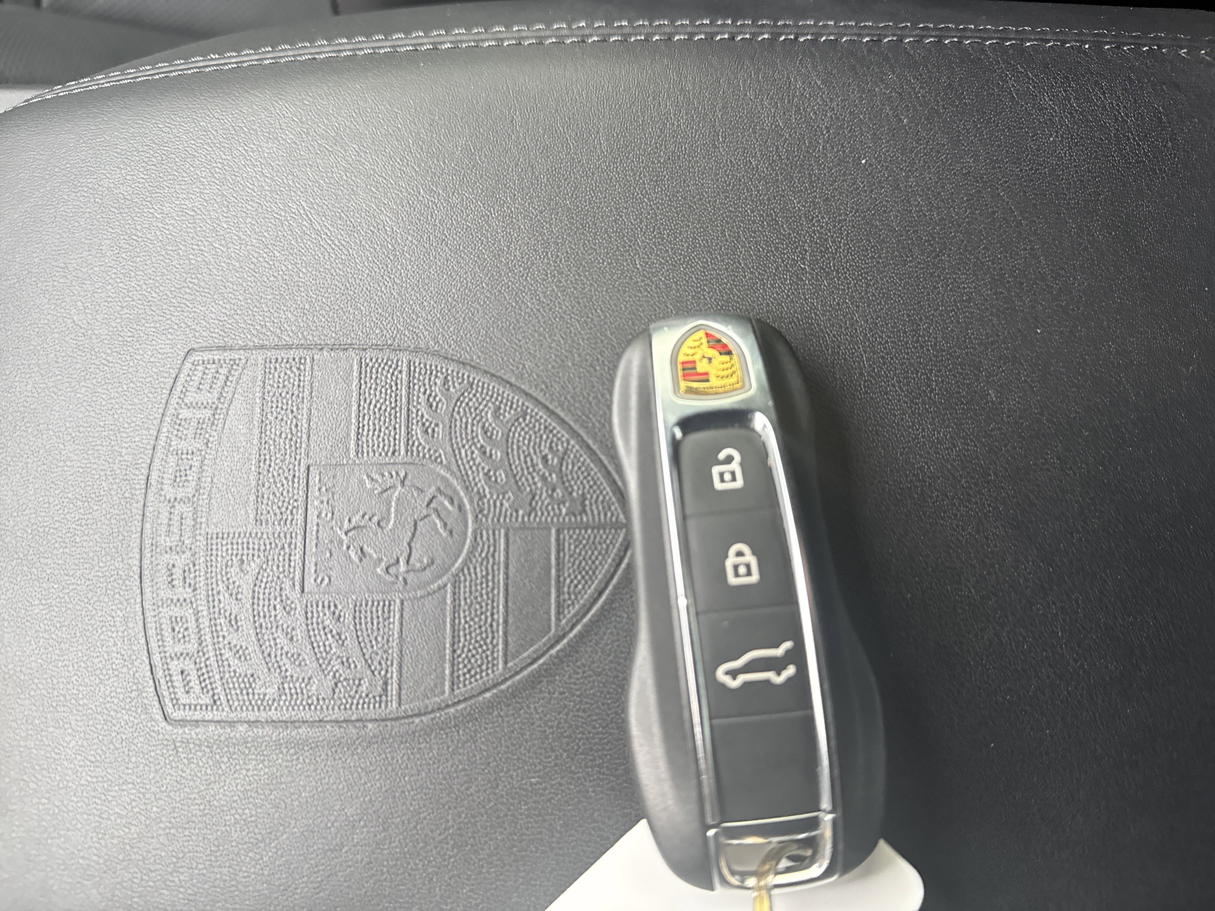 Used 2024 Porsche Cayenne Turbo GT image 27