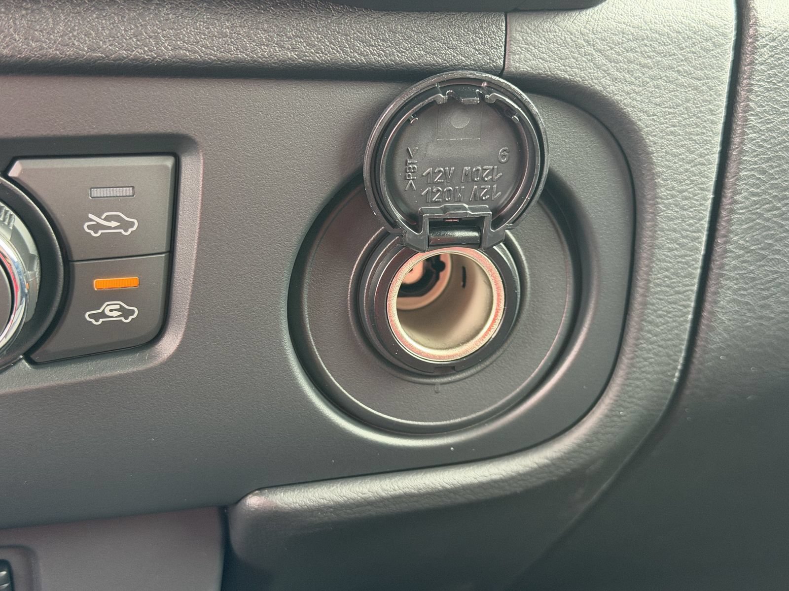 New 2026 Nissan Frontier SV w/ All-Weather Content Package RWD image 9
