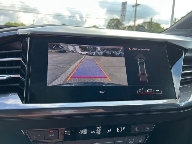 Used 2022 Audi Q4 e-tron Premium Plus w/ Premium Plus image 18