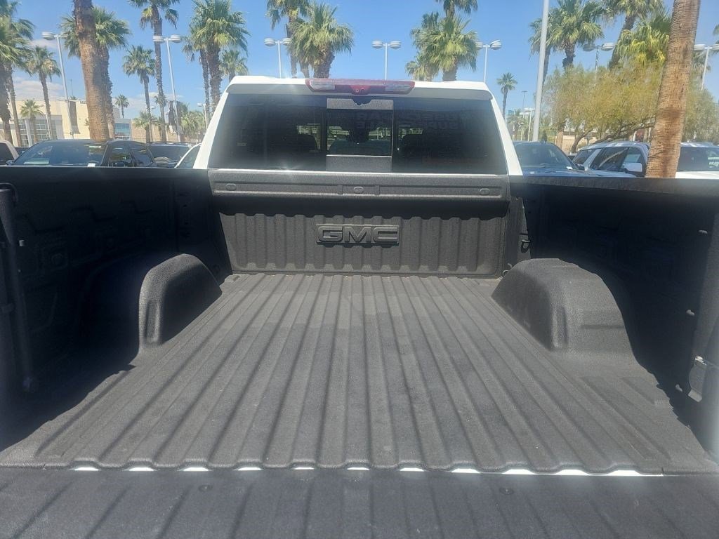 Used 2025 GMC Sierra 1500 AT4 w/ Technology Package AWD/4WD image 26