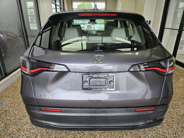 Used 2024 Honda HR-V LX image 3