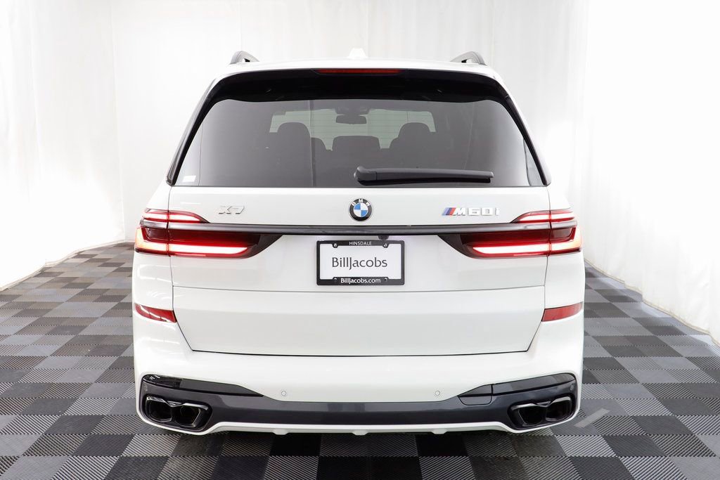 Used 2025 BMW X7 M60i image 17