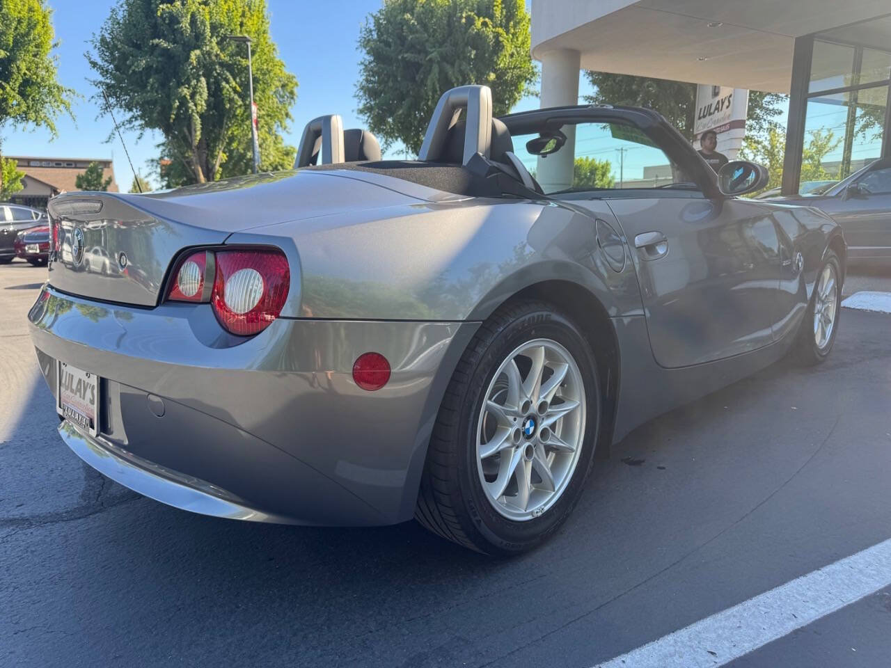 Used 2005 BMW Z4 2.5i RWD image 8