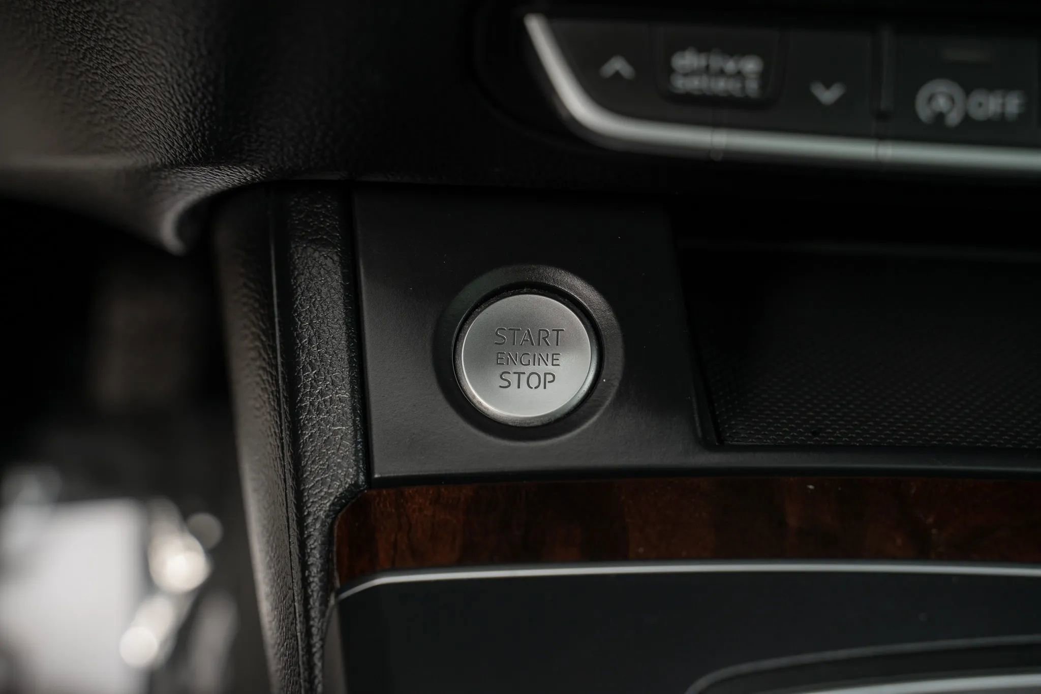 Used 2018 Audi Q5 2.0T Premium Plus w/ Premium Plus Package image 32