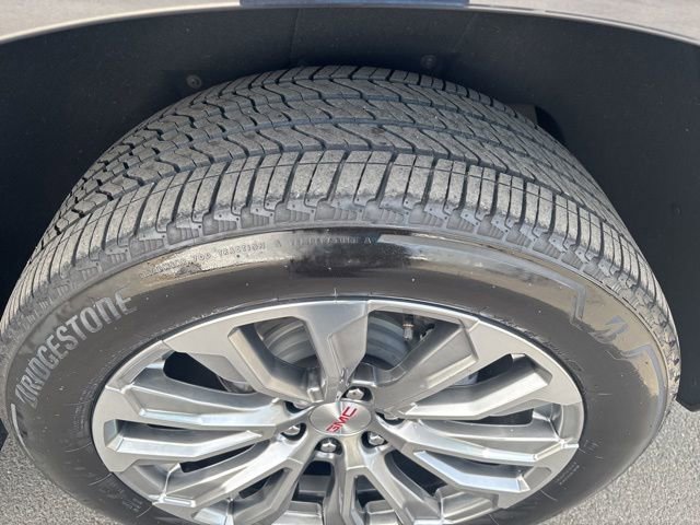 Used 2024 GMC Yukon XL Denali image 37