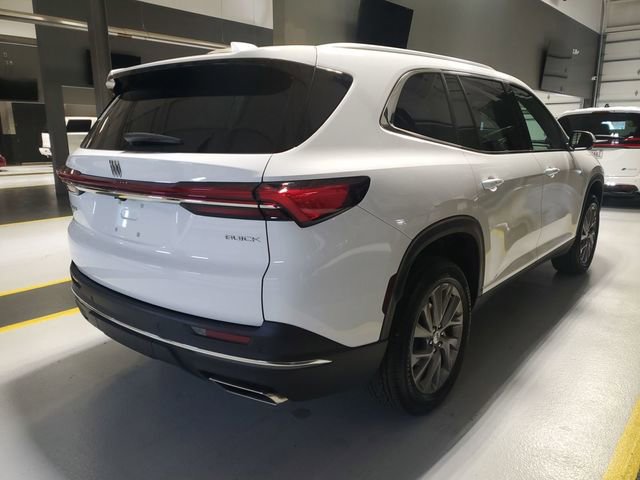 Used 2025 Buick Enclave Preferred image 5