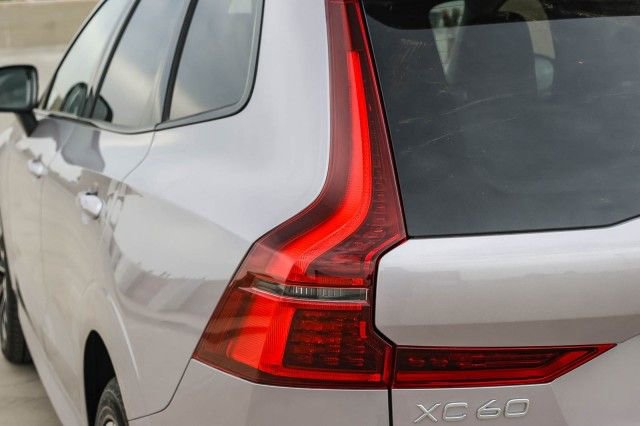 New 2026 Volvo XC60 B5 Plus w/ Climate Package PRO image 11