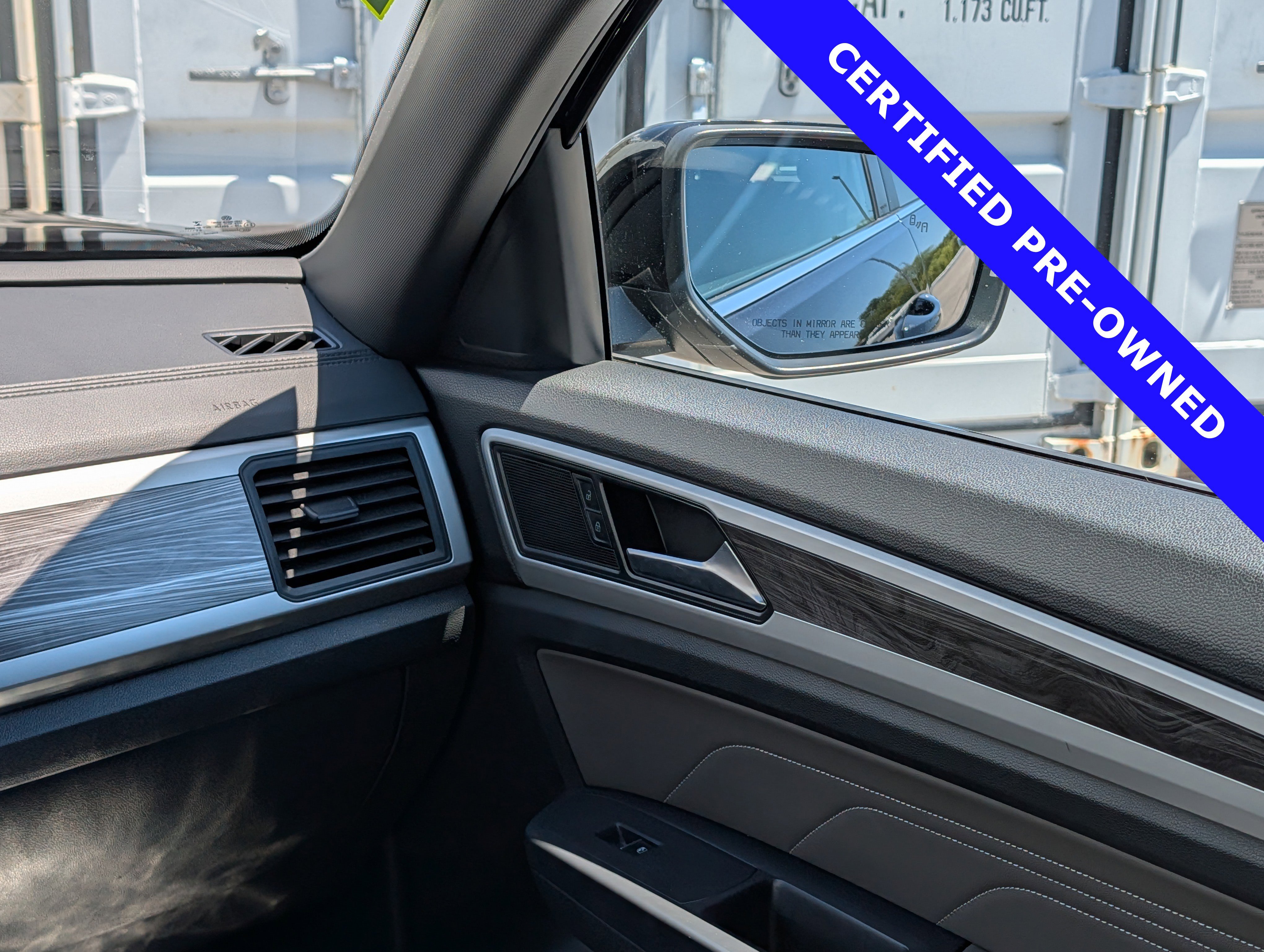 Used 2021 Volkswagen Atlas Cross Sport SE FWD image 17