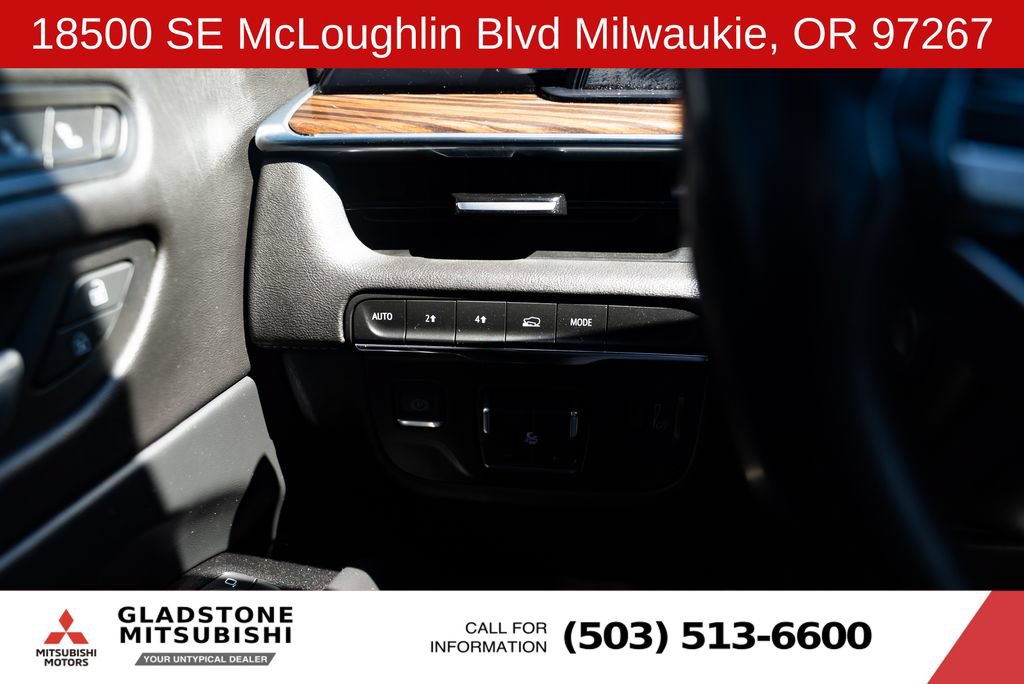 Used 2021 Cadillac Escalade ESV Premium Luxury w/ Performance Package AWD/4WD image 13