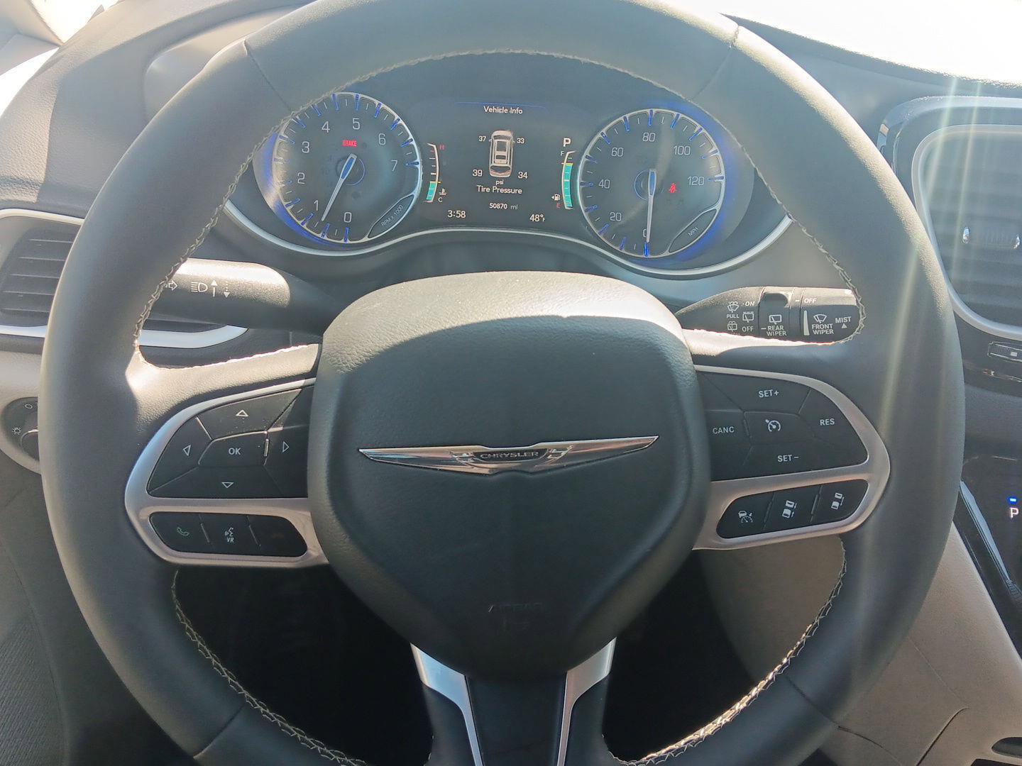 Used 2024 Chrysler Pacifica Touring-L FWD image 18