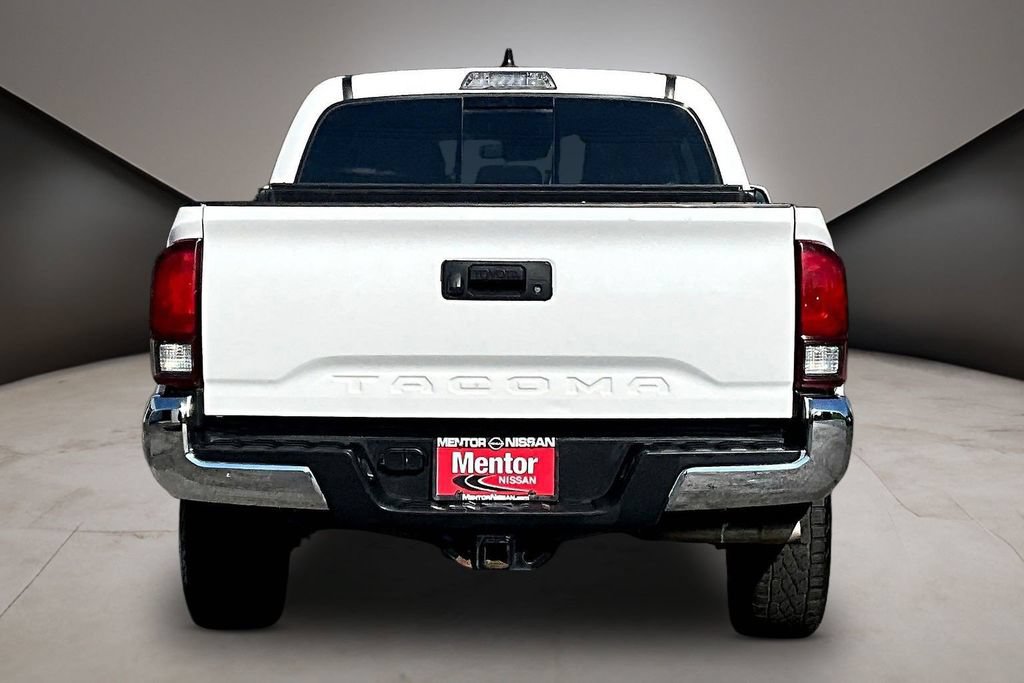 Used 2021 Toyota Tacoma SR5 AWD/4WD image 5