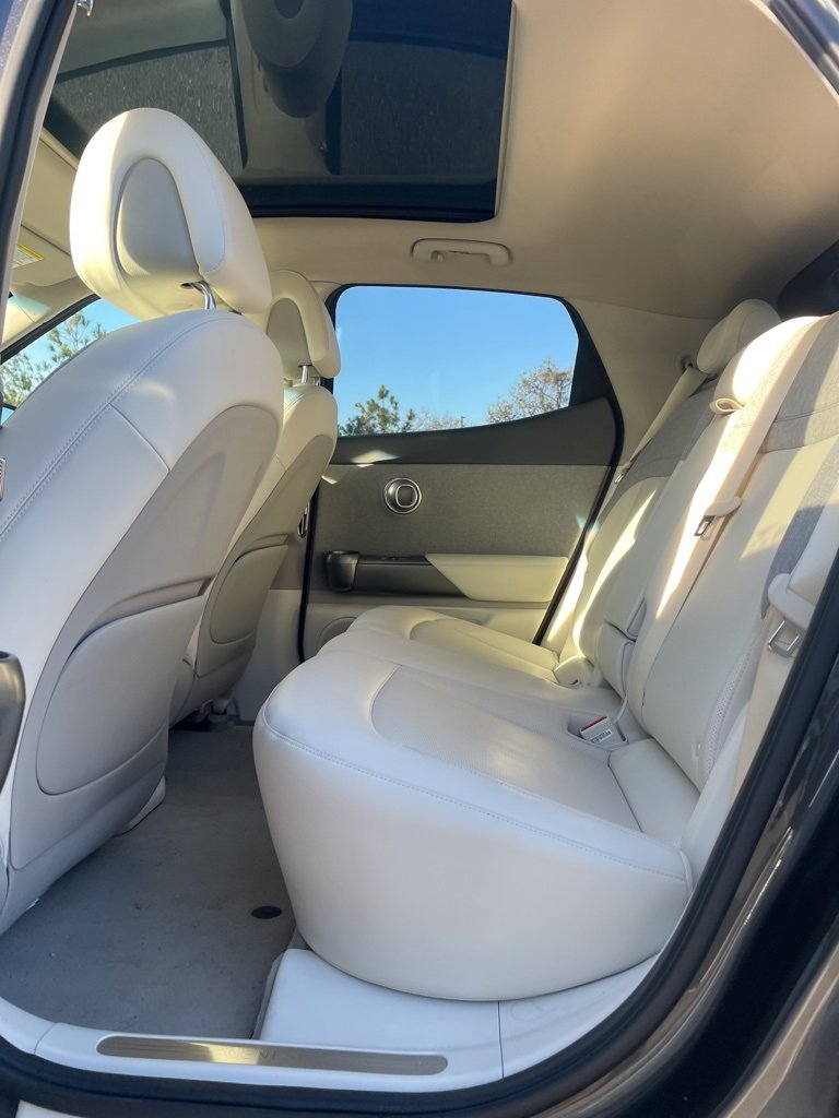 Used 2024 Genesis GV60 RWD image 14