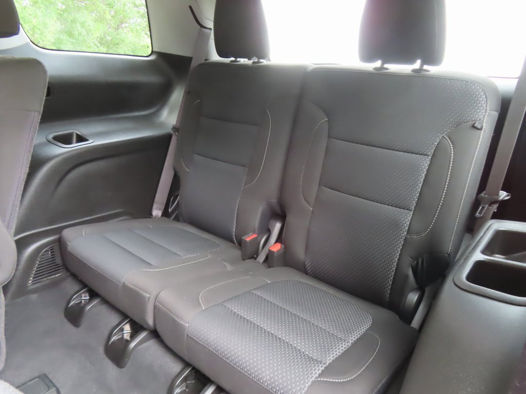 Used 2023 GMC Acadia SLE w/ Driver Convenience Package image 32