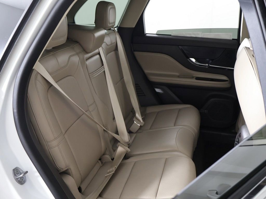 Used 2022 Lincoln Corsair FWD w/ Premium Package image 33